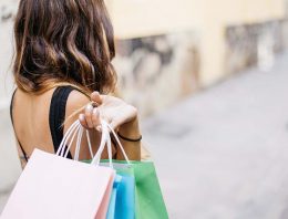 8 Things You Can Do To Stop the Shopaholic in You